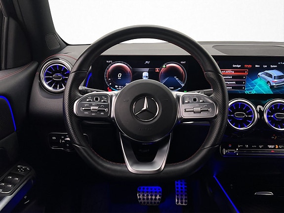 Mercedes-Benz EQB350 14 of 30