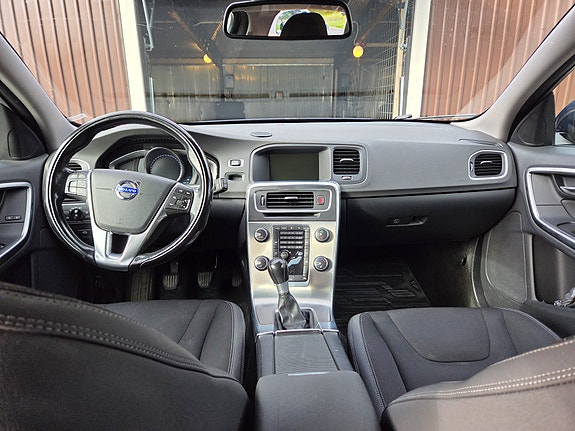 Volvo V60 6 of 6