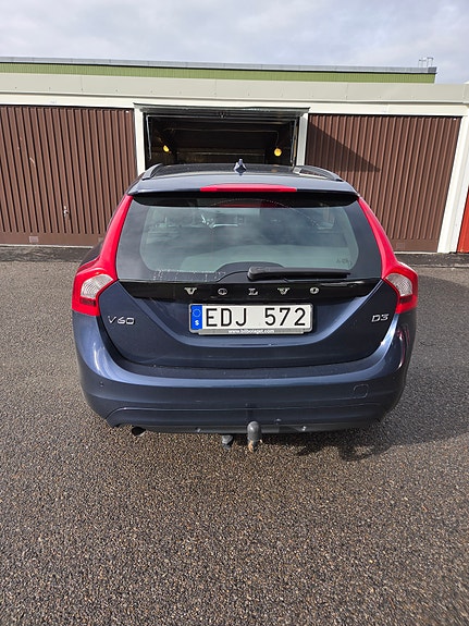 Volvo V60 4 of 6