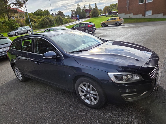 Volvo V60 3 of 6