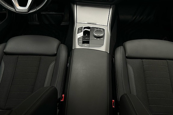 BMW 330e 9 of 23