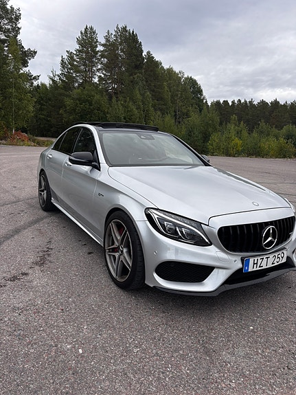Mercedes-Benz C450 2 of 23