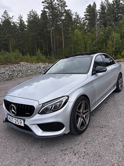 Mercedes-Benz C450 5 of 23