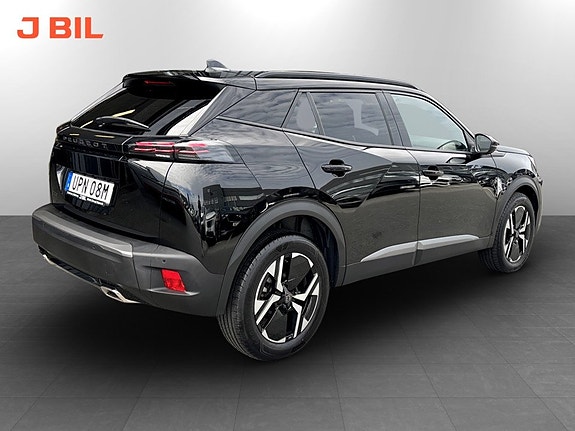 Peugeot 2008 2 of 15