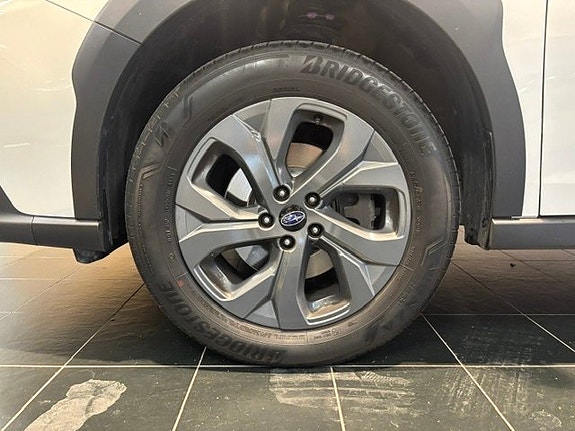 Subaru Outback 5 of 16