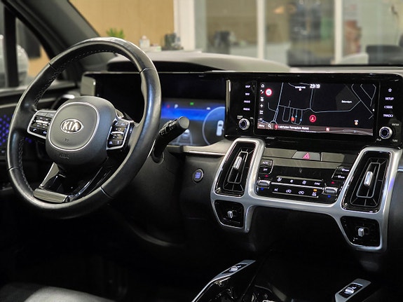 Kia Sorento 15 of 30