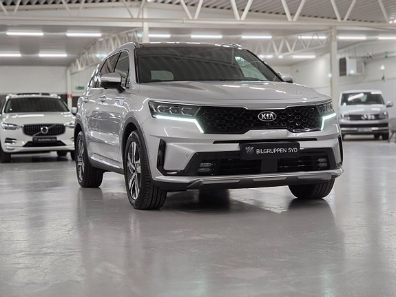 Kia Sorento 4 of 30