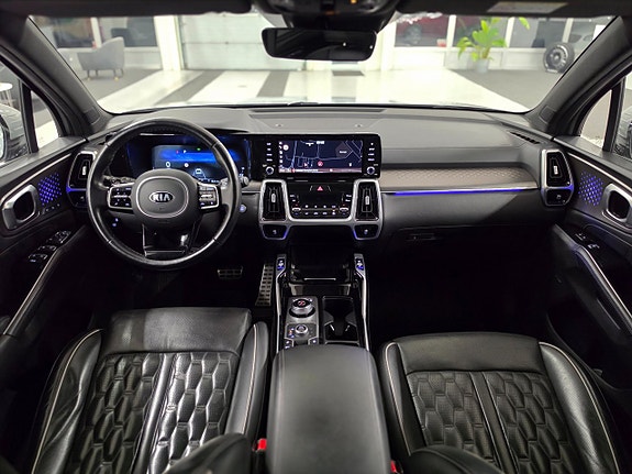 Kia Sorento 13 of 30