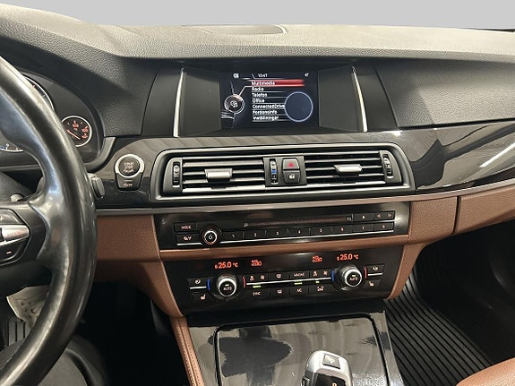 BMW 520d 14 of 16