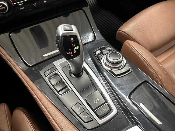 BMW 520d 15 of 16