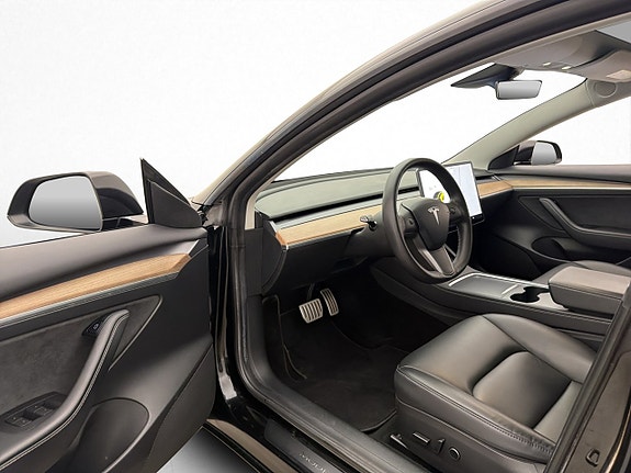 Tesla Model 3 10 of 30
