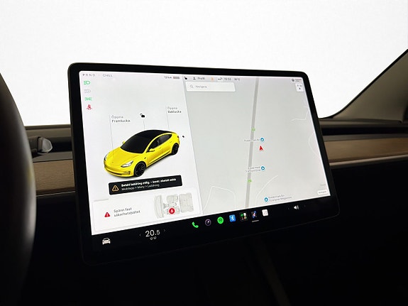 Tesla Model 3 19 of 30