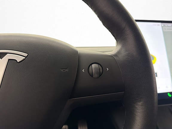 Tesla Model 3 16 of 30