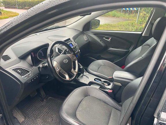 Hyundai ix35 4 of 6
