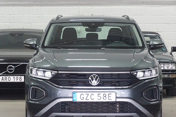 Volkswagen T-Roc 4 of 30