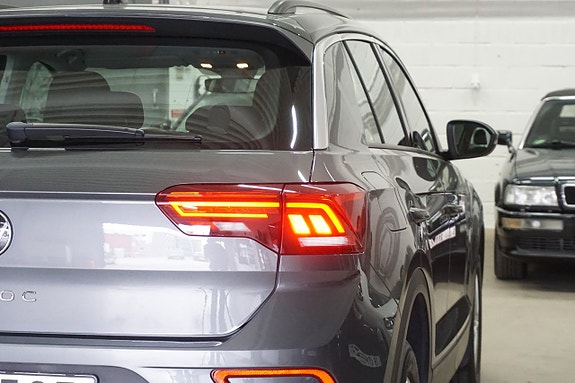 Volkswagen T-Roc 9 of 30