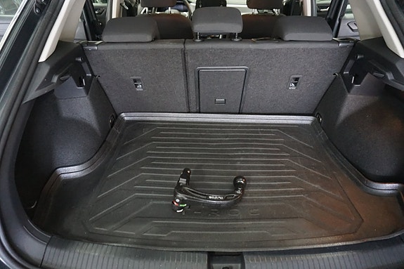 Volkswagen T-Roc 25 of 30