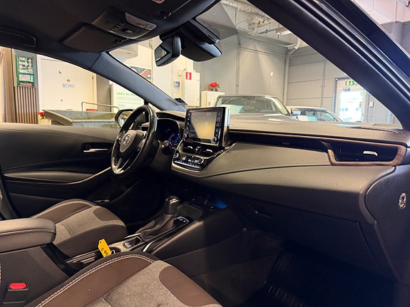 Toyota Corolla 19 of 26