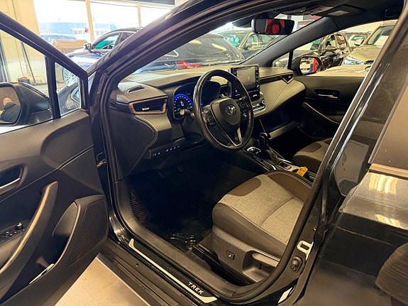 Toyota Corolla 8 of 26