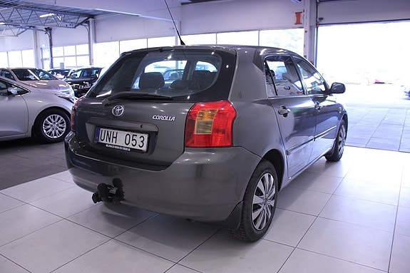 Toyota Corolla 7 of 25