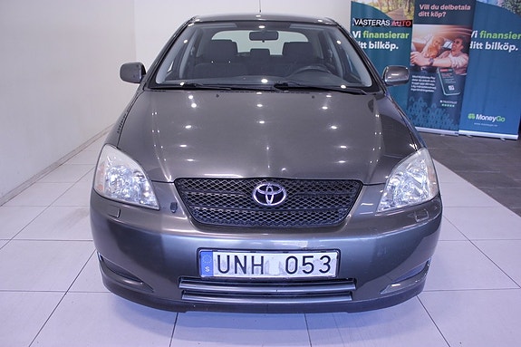 Toyota Corolla 8 of 25