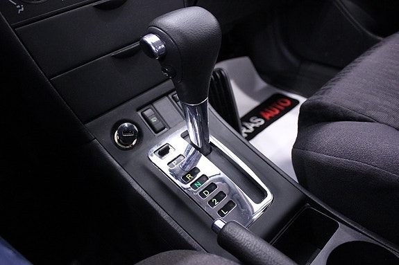 Toyota Corolla 9 of 25