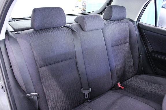 Toyota Corolla 19 of 25