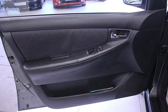 Toyota Corolla 25 of 25
