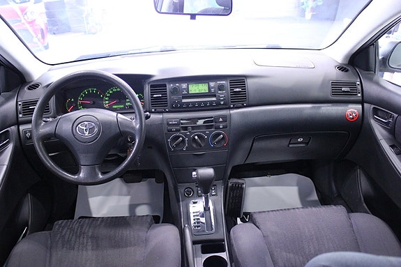 Toyota Corolla 14 of 25