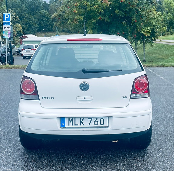 Volkswagen Polo 5 of 15