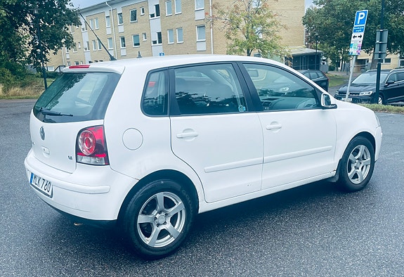 Volkswagen Polo 4 of 15