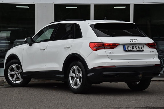 Audi Q3 5 of 26