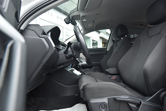 Audi Q3 10 of 26