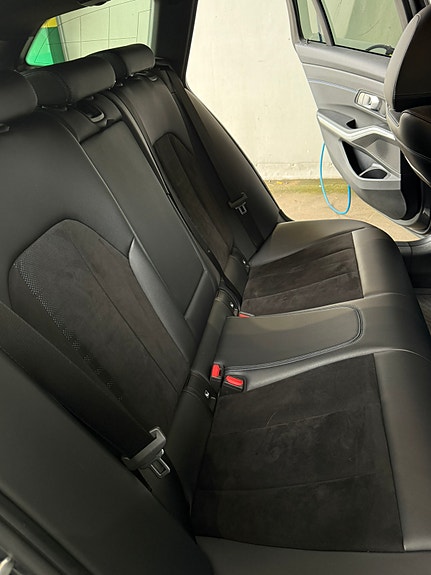 BMW 320d 17 of 18