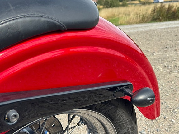 Harley-Davidson Street Bob FXDB 6 of 14