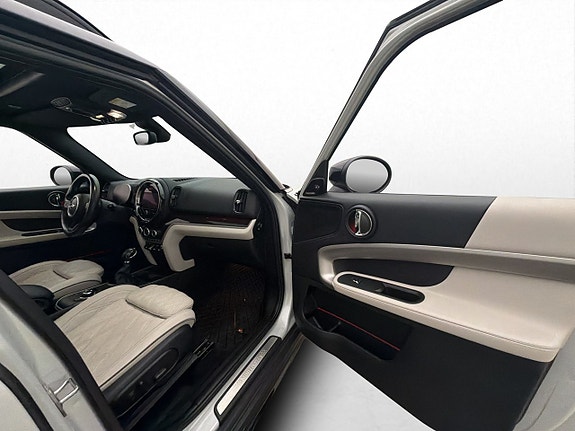 MINI Countryman Cooper SE 26 of 30