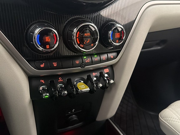 MINI Countryman Cooper SE 22 of 30
