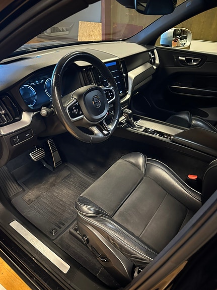 Volvo XC60 9 of 10