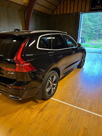 Volvo XC60 5 of 10