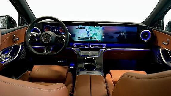 Mercedes-Benz GLC400 4 of 22