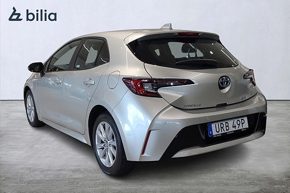 Toyota Corolla 3 of 22