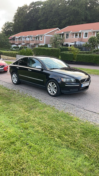 Volvo S40 3 of 5