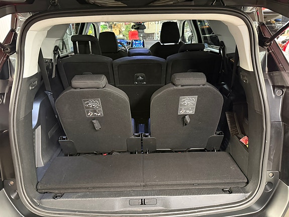 Peugeot 5008 11 of 14