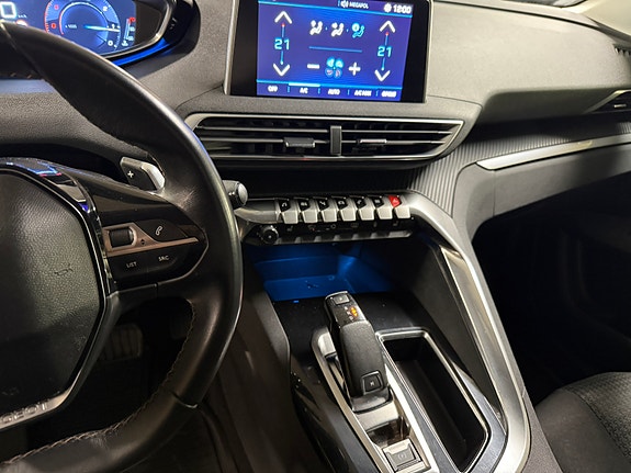 Peugeot 5008 8 of 14