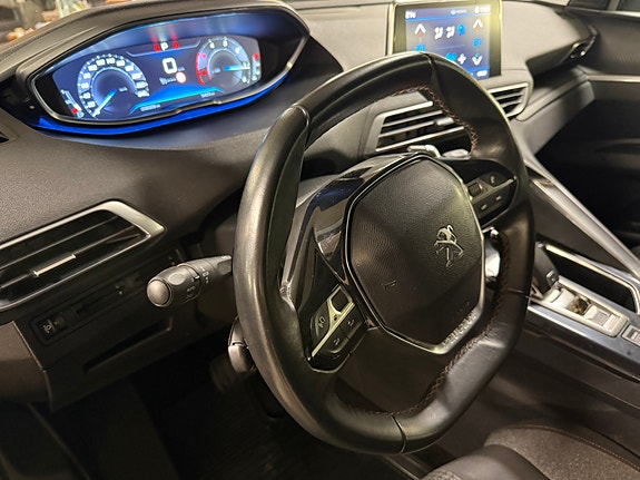 Peugeot 5008 9 of 14