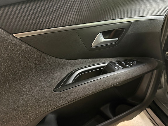 Peugeot 5008 14 of 14