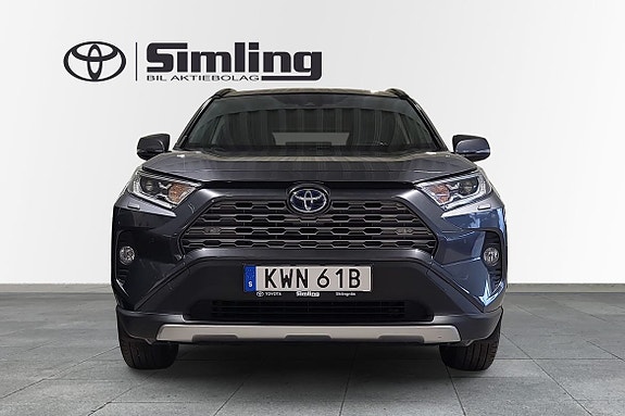 Toyota RAV4 6 of 15