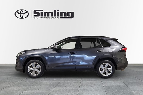 Toyota RAV4 4 of 15