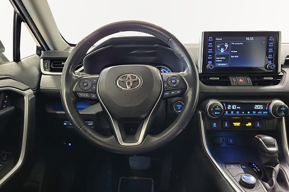 Toyota RAV4 11 of 15