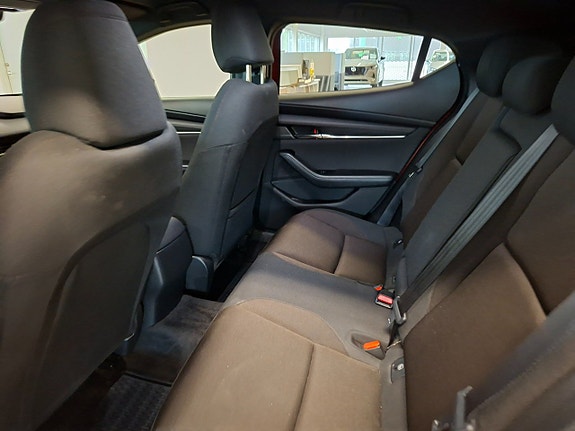 Mazda 3 7 of 8
